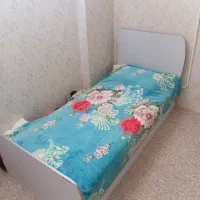 تخت یک نفره سایز ۱۸۰در۸۰