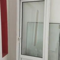 درب و پنجره یو پی وی سی دست دوم تمیز با فریم