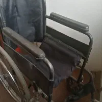 تخت بیمارستانی سه شکن و ویلچر|آرایشی، بهداشتی، درمانی|مشهد, چاهشک|دیوار