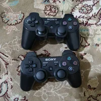 دسته پلی استیشن3 نو سالم و 2عدد کابل شارژر نو سالم