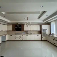 ۱۶۵متر/۳خواب/دونبش/غرق نور/مستغلاتی کامل