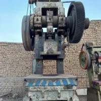 پرس ضربه ای ۲۵۰ تن قیومی ۲۶ سانت کورس