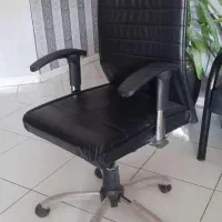 صندلی چرخ دار اداری
