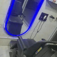 صندلی و آیینه