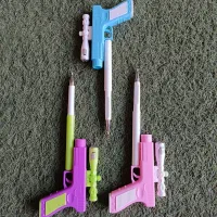 لوازم تحریر / روان نویس کلت رنگی چراغ دار|لوازم التحریر|قم, نخودی|دیوار