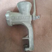 چرخ گوشت دستی قدیمی