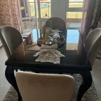 میز ناهارخوری چهارنفره