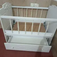 گهواره نوزاد|تخت و صندلی بچه|لامرد, |دیوار
