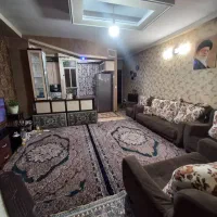 آپارتمان ۷۲ متر ۲ خواب تمیز با نور گیر خوب