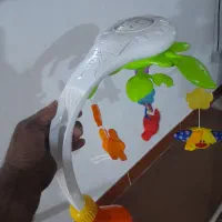 اویز موزیکال تخت