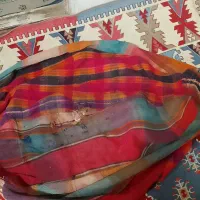 قالی کهنه یک زخم داره بزرگ هم نیست قیمت توافقی|فرش|مشگین شهر, |دیوار
