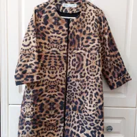 لباس زنانه مانتو هر کدام ۴۰۰ هزار