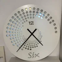 ساعت دیواری