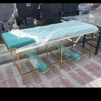 تخت فیشیال. ترولی. آینه چرخدار. پاف. میز ناخن|آرایشگاه و سالن‌های زیبایی|ماهدشت, |دیوار