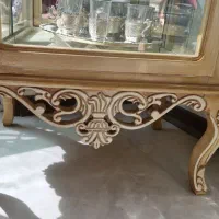 ویترین چوبی بسیار شیک و ظریف کار شده|بوفه، ویترین، کنسول|اصفهان, شیخ طوسی|دیوار