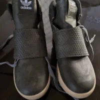 نیم بوت آدیداس نونوجنس عالی و نرم سایز ۳۷ یا ۳۶