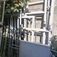 در و پنجره آهنی
