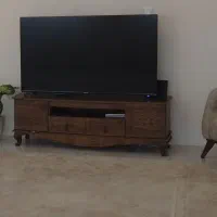 میز تلویزیون چوبی در حد نو
