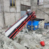 اکیپ (کارگر) بلوک زنی