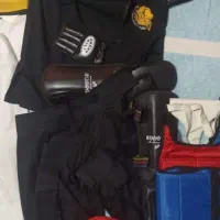 لباس و لوازم مبارزه کنگ فو