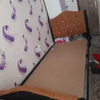 دو عدد خوشخواب طبی فنری رویال و دو عدد تخت فلزی|تخت و سرویس خواب|مشهد, شهرک لشکر (شهرک غرب)|دیوار