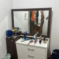 تخت دونفره و میز آرایشی|تخت و سرویس خواب|اهواز, زیتون کارمندی|دیوار