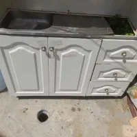 ابچکان زیر سینک و هود همگی سالم