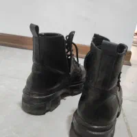 پوتین در حد نو|کیف، کفش، کمربند|محمدیه-قزوین, |دیوار