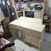 کنسول یا میز آرایش