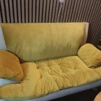 یک عدد مبل راحتی دونفره