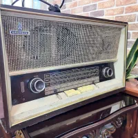 رادیو آنتیک و عتیقه مناسب دکوراسیون