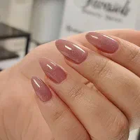 استخدام ناخن کار حرفه ای بصورت پورسانتی