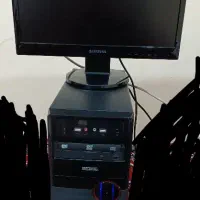 کیس کامپیوتر و مانیتور