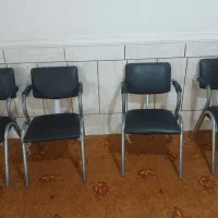 8 صندلی انتظار مشکی و قرمز و یک عدد گل میز بزرگ|دفتر کار|رامهرمز, |دیوار