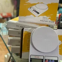 ترازو اشپزخانه دیجیتالی ۴ گیلوی دقیق