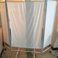 پاراوان و ترالی پانسمان