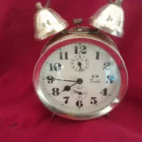 ساعت های کوکی قدیمی رومیزی