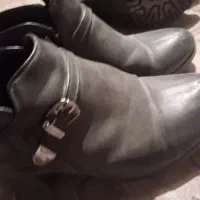 سه جفت کفش سایز ۳۹