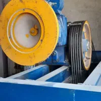 سرویسکار وتعمیر کار اسانسور