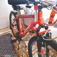 دوچرخه|دوچرخه، اسکیت، اسکوتر|چهارباغ, |دیوار