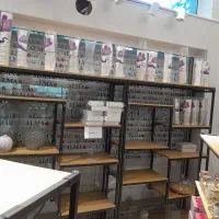 ویترین مغازه در حد نو