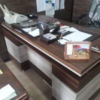 میز اداری و کار