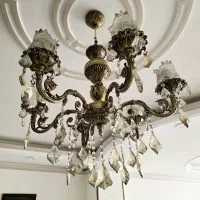 یک جفت لوستر ۱۲ و ۶ شاخه برنج اصل|لوستر و چراغ آویز|تهران, امیرآباد|دیوار