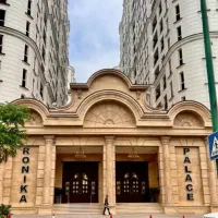 برجی برفراز اسمان ها رونیکا پالاس مرزداران