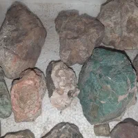 تعدادی سنگ های خام عقیق وغیره ب فروش میرسد|جواهرات|قزوین, |دیوار