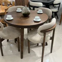 میز ناهارخوری