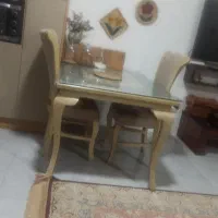 ناهارخوری ۶نفره با۴عدد صندلی سالم بدون عیب