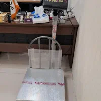 باسکول ۲۰۰ و۵۰۰ کیلوگرمی درجه یک با گارانتی وخدمات