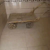 گاری چهار چرخ