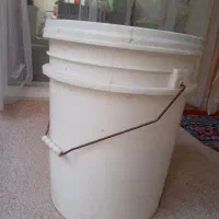 سطل۱۵کیلویی